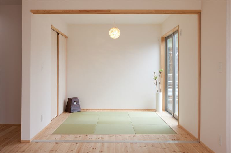 琉球畳を採用した和室スペース