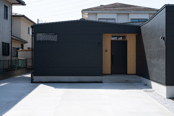 和風モダンな外観